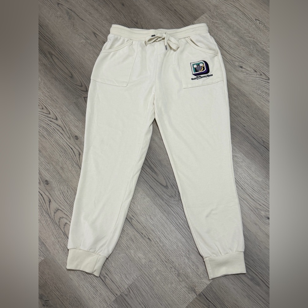 Disney World Sweatpants  Joggers Stitched D Multicolor Logo Size L Cream NEW - Picture 2 of 7
